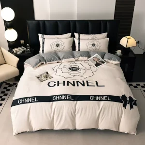 100% Cotton 200TC Solid 4-Piece Eco-Friendly European-American Style Custom Logo Duvet and Sheet Set for Home & Hotel Use