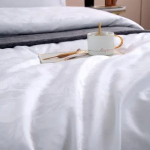 100% Cotton 300tc Jacquard Pattern White Bedding Set Duvet Cover Bed Sheet Set Eco-Friendly for Hotel Use
