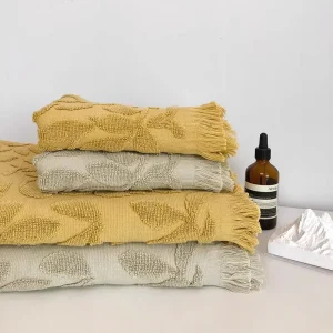 100% Cotton Custom Woven Jacquard Embossed Beach Towels Bath Towel With Fringe