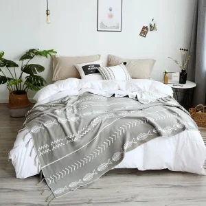 100% Cotton Knitted Tassel Decorative Throw Blanket Soft Raschel Four Seasons Portable Anti-Static Festival Character