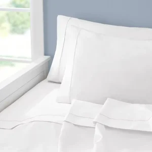 100% Cotton Woven Duvet Cover Set 200TC Polycotton Filling OEKO TEX Certified Plain Pattern for Hotel Use