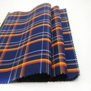 100% Cotton Yarn Dyed Check Woven Fabric Soft Drapery Textile for Shirting Dress Apparel