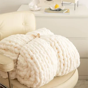 100% Polyester Chenille Knitted Throw Blankets Plain Custom Color Handmade Knit OEKO TEX Certified