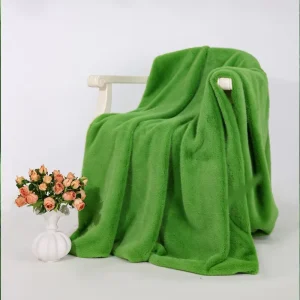 100% Polyester Double Layer Winter Fluffy Throw Blanket Green Long Plush Brushed Faux Fur Solid Knitted Design