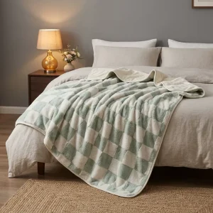 100% Polyester Flannel Fleece Double Layer Portable Wearable Sustainable Anti-pilling Raschel Knitted Blanket