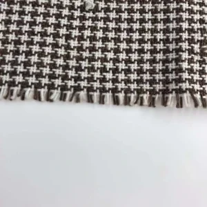 100 Polyester Houndstooth Upholstery Yarn Dyed Fabric Textile Fabric Bascolor Knitted Fabric