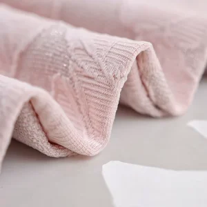 100% Polyester Jacquard Fabric High Elastic Flower Pattern Knitted for Girls’ Sweaters Garment Use Mothproof Windproof