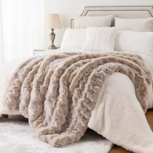 100% Polyester Luxury Bedding Ruched Faux Fur Blanket Comforter Set 3Pieces