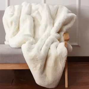 100% Polyester Warm Large Fur Throw Blankets Soft Faux Fur Blanket