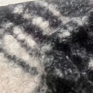 100% Polyester Warp Knit Curly Stitch Brush Print Fabric 320 330GSM 150cm Teddy Fleece for Apparel Home Textile
