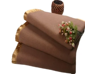 100% Virgin Wool Raschel Blanket Soft Heavy Woven Blanket Solid Factory Supply Discount Price for Home Hotel Use