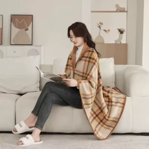 140x100cm Flannel Fleece Blanket Puffy Thermal Blanket Camping All Season 100% Polyester Fleece