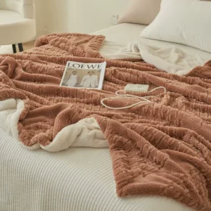 230GSM Geometry cut Flannel Blanket for Bed Sofa Casual Nap Throw Can Make Pillow
