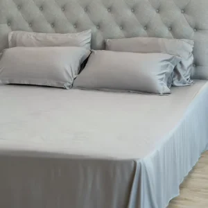 300TC Sateen Queen King Size Silky Soft OEM Available Anti Dust Mite Machine Washable Custom Wedding Bamboo Fiber Bedding