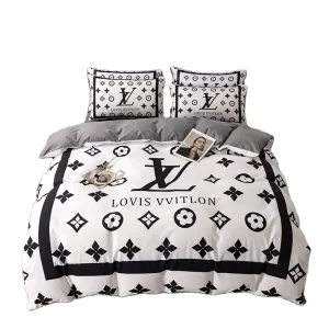 300tc Solid Eco Friendly European & American Style 4 Piece Polyester Queen Satin Bedding Set for Home & Hotel Use