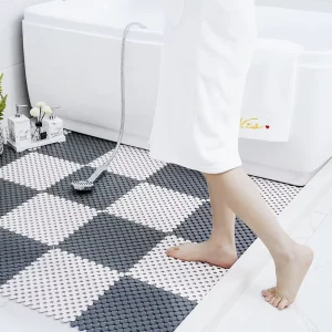 30x30cm Interlocking Bathroom Non Slip Mat PVC Shower Floor Mat with Drain Holes for Home Hotel