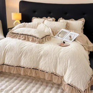 3D Carved Jacquard Milk Velvet Bedding Set Hypoallergenic Warm Duvet Cover Eco Friendly Custom Brand