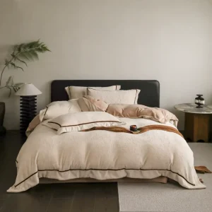 4 Pieces Luxury Jacquard Embossed Milk Velvet Bedding Set Soft Warm Winter Duvet Cover Set with White Trim Factory Direct Sales