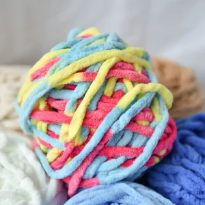 4.5mm Thickness No.2 Snowball Chenille Yarn 100% Polyester 50g Ball 59 Meters Long Love Eco friendly for Valentine’s Day Textile