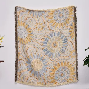 Abstract Throw Custom 30% Organic Cotton Modern Jacquard Woven Blanket with Cartoon Animal Pattern for Sofa and Bed