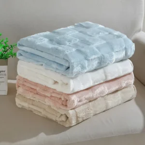 Adults Pet Children Four Seasons Raschel Flannel Blanket Thickened 100% Polyester Embossed Anti-Static Warm Pink for Bed Use