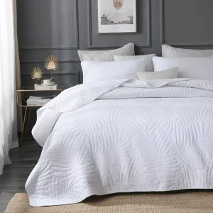 All Season Bedroom Solid Quilted 3 Piece Microfiber Lightweight Bedding Set with Polyester Filling