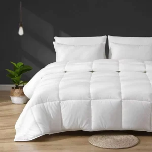 All Season White Quilted Comforter Polyester Filling Box Stitched Duvet Insert for Queen King Size Bed