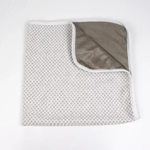 BLOCK EMF Signal Blocking Blanket Features Silver Fiber Technology for Radiation Defense