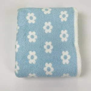 Bed Throw Blanket Modern Design Large Size Warm Flower Jacquard Chunky Knit Throw Blanket for Sofa