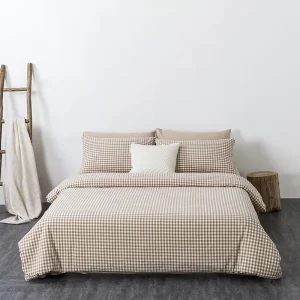 Bedding Four Piece Set Fitted Sheet with Quilt Cover and Pillow Case 100% Cotton Striped