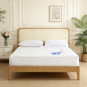 Bespoke Service Solid Cooling Mattress Protector Wrinkle Resistant Luxury Hotel Quality Comforter Set OEKO TEX Certified