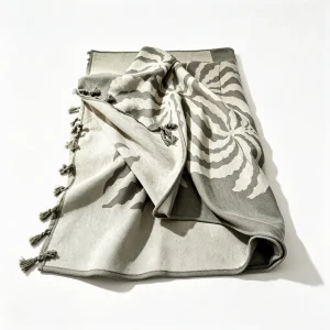 Best Selling Luxury Custom Embroidered 100% Cotton Absorbent Anti Sand Eco Friendly Travel Beach Towel With Tassels