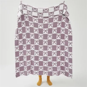Bow Warm Soft Checker Decorative 100% Polyester Knitted Throw Baby Blanket Home Office
