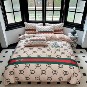 Brand Luxury Letter Designed Solid Bedding Sets Washed Silk Beddings Queen King Size Duvet Cover Set 4Pcs