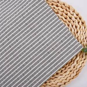 Breathable Lightweight 78gsm Woven 100% Cotton Stripe Salt Shrank Crinkle Printed Fabric for Shirts Bags Girls Boys