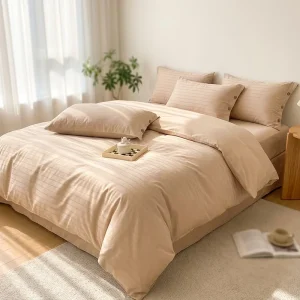 Breathable Solid 4 Piece Bedding Set Polyester Microfiber Duvet Cover Set for All Seasons Master Bedroom Decor