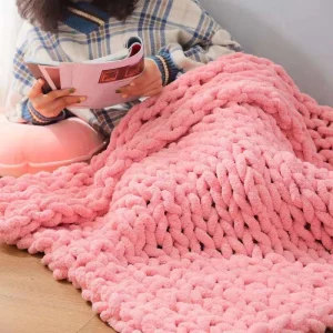Breathable and Soft Thick Knit Throw Nature Handmade Chunky Chenille Yarn Knitted Blanket