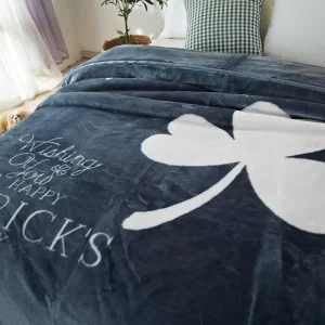 Cartoon Digital Printing Clover Thick Raschel Blanket Multifunctional Cover Blanket