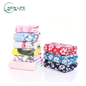 Cartoon Style Beach Towel Custom Cotton Polyester Quick Dry Sand Free Skin friendly Bath Towel
