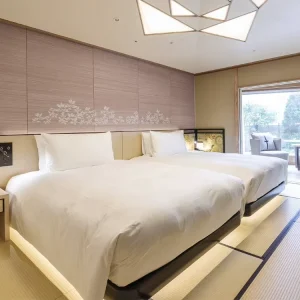 China Factory Linen Satin Embroidered Double Bedding Set Bedsheets 100% Cotton Full Size Bed Sheet for Hotel Guest Room