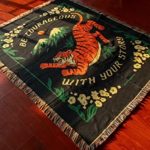 China Manufacturer Custom Design Logo Festival Heavy Weight Woven Jacquard Tapestry Throw Blanket 65% Polyester 35% Cotton Four