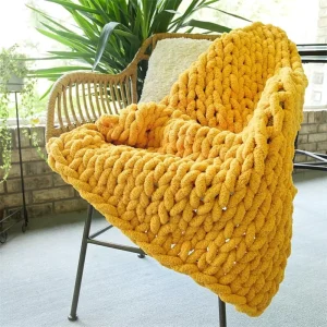 Chunky Knit Throw Blanket Soft Polyester Chenille Baby Blanket