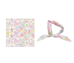 Classic Floral Pattern Polyester Square Bandana for Commute Casual Decorative Headscarf Business Trip Matching Bag Digital Print