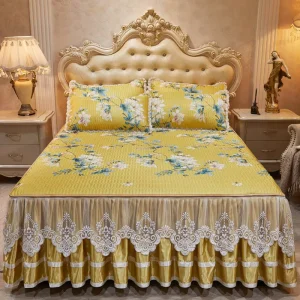 Cooling Bed Skirt Set 3 Piece Ice Silk Summer Bedding Set Breathable Mattress Cover Soft Cooling Bed Sheet Set