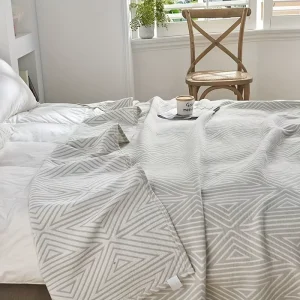 Cooling Blankets for Hot Sleepers Summer Blanket Thin Breathable Blanket for Bed Couch Sofa Keep Cool for Night Sweats