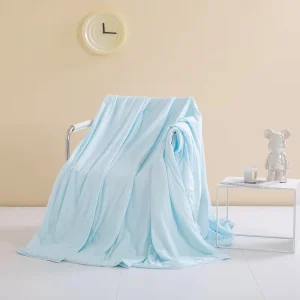 Cooling Summer Quilt with Double Sided Cold Design 400TC Polyester Filling Plain Style Solid Pattern for Home Hotel Hospital Use