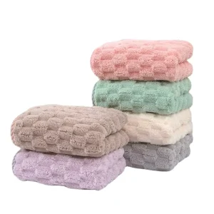 Coral Velvet Face Towel Premium Bath Washcloths Soft Comfortable Fleece High Water Compressed Checkered Design Home Adults