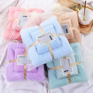 Coral Velvet Microfiber Bath Towel Three piece Set Absorbent Quick Dry Hypoallergenic Skin Friendly Adult Swimming Home Use