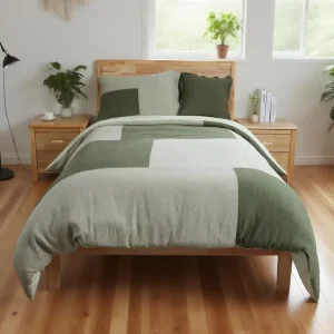 Cotton and Polyester Fiber Comforter Set Square Bedding with Splicing Style for Home Hotel or Hospital Use