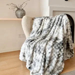 Cozy Soft Plush Modern Luxury Thick Fuzzy Customizable Rabbit Fur Blanket for Winter Use on Couch & Bed